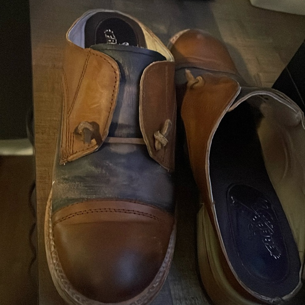 Freebird Malena Slip on PERFECT for fall. Only worn twice.